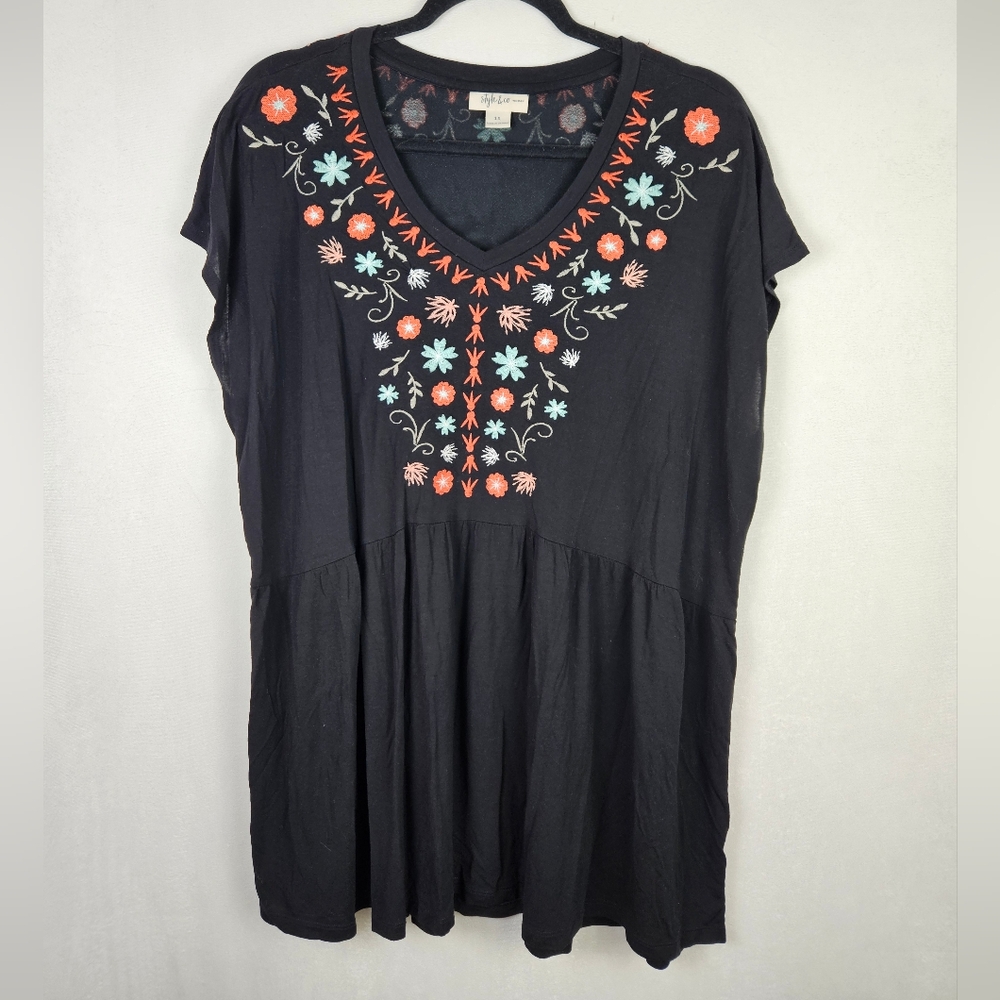 Style & Co. Boho Peasant Cottagecore Embroidered Tunic Black & Pink 1X